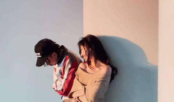 大型警车找轮胎